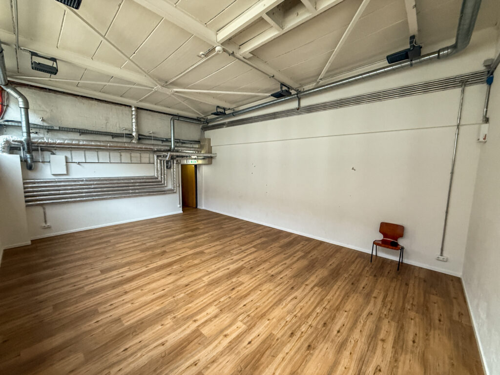 TGL_251010_WIESE_Raumfoto_04