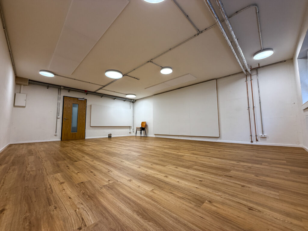 TGL_251010_WIESE_Raumfoto_20