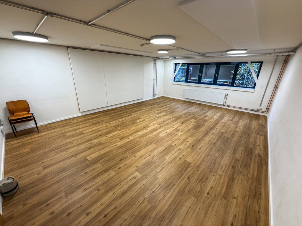 TGL_251010_WIESE_Raumfoto_21