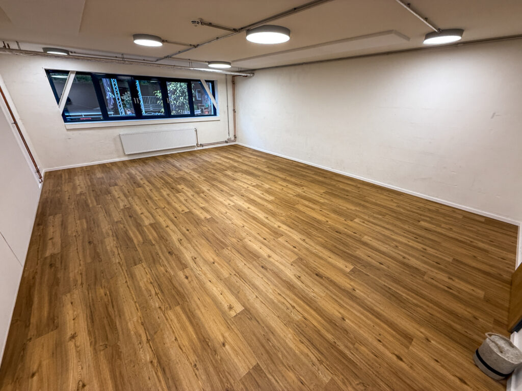 TGL_251010_WIESE_Raumfoto_24